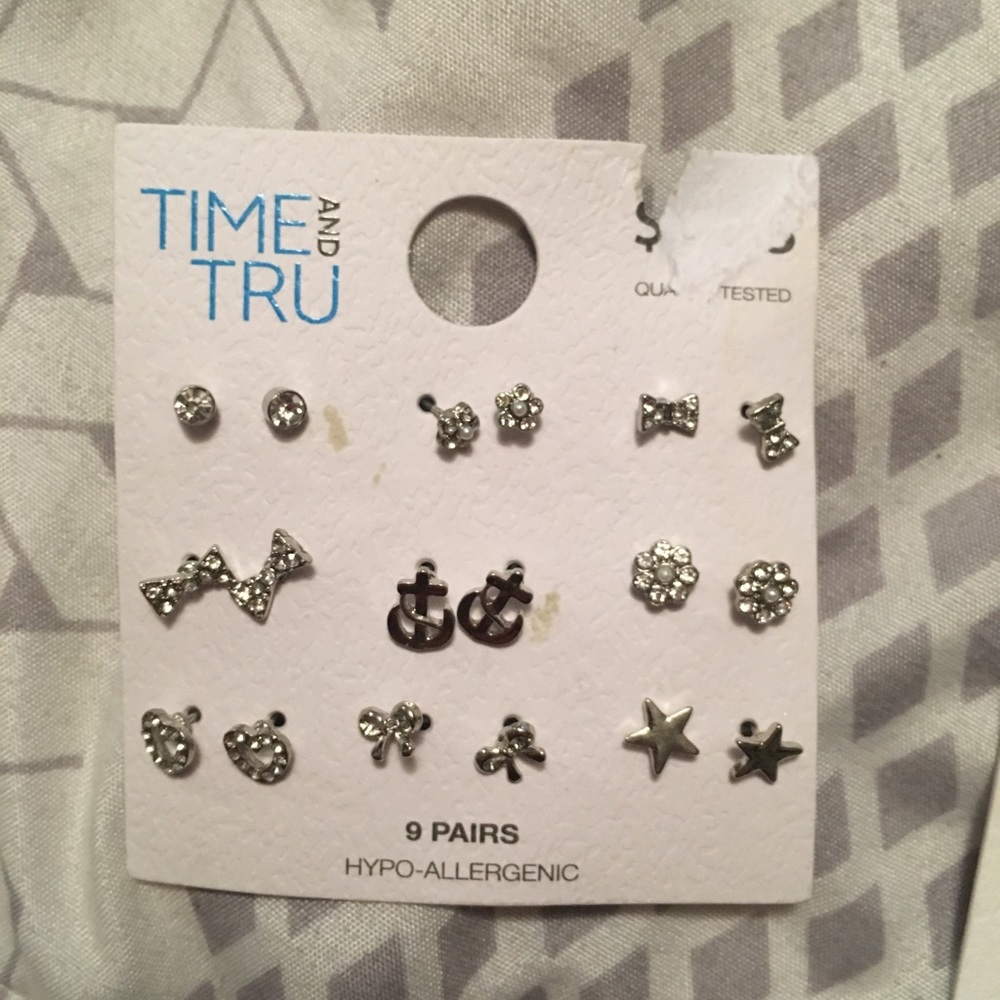 Jewelry bundle - Picture 3 of 7